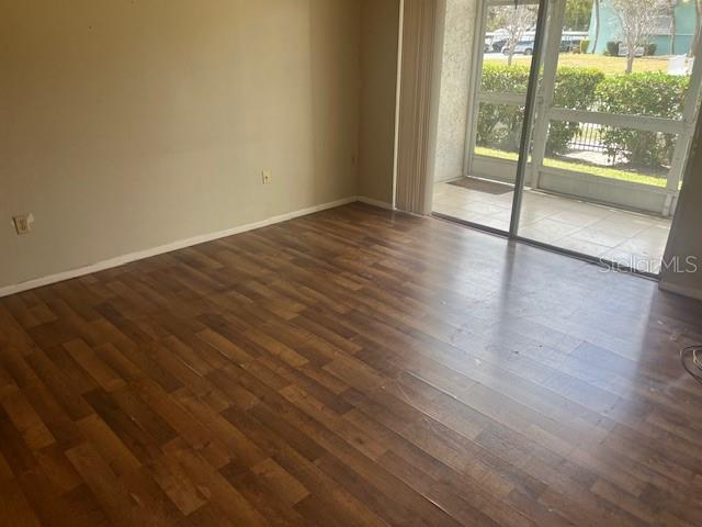 Image 10 of 30 For 3249 Beneva Road 103