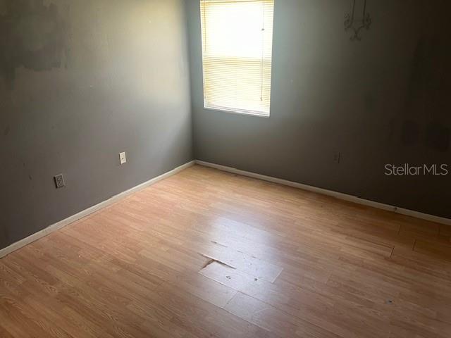 Image 17 of 30 For 3249 Beneva Road 103