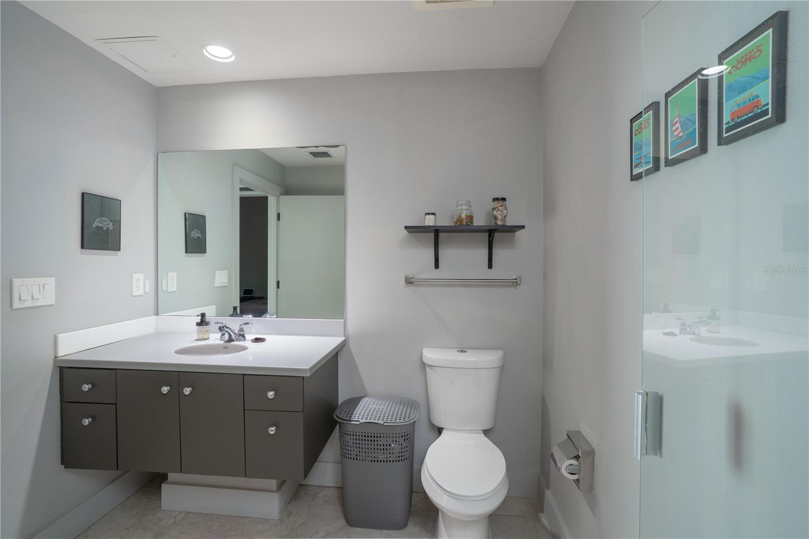 Image 12 of 24 For 1208 Kennedy Boulevard 832