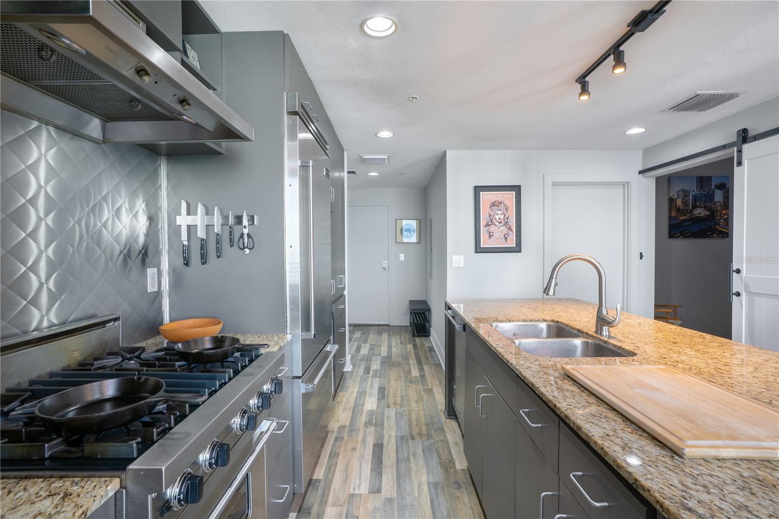 Image 5 of 24 For 1208 Kennedy Boulevard 832