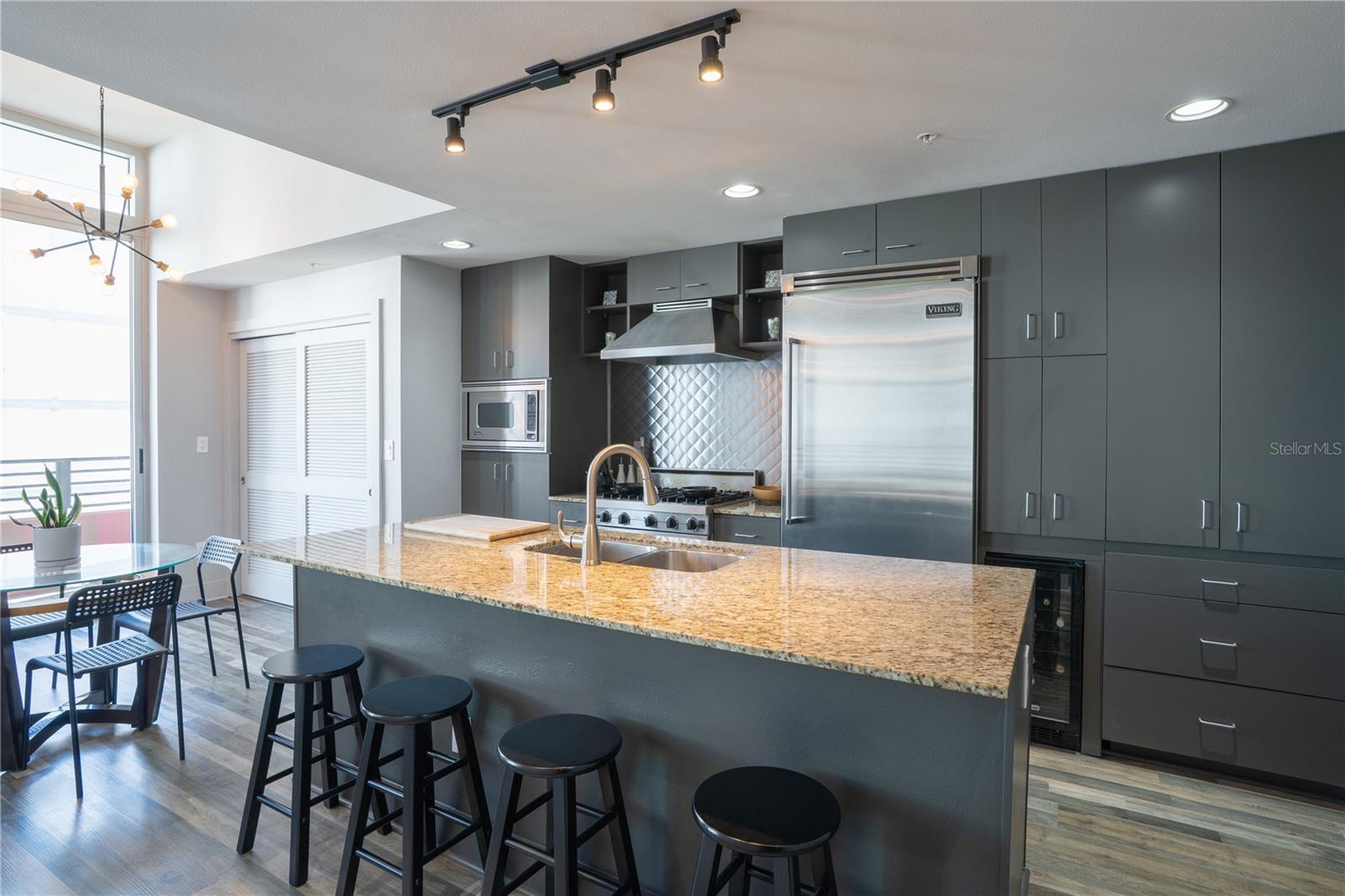 Image 6 of 24 For 1208 Kennedy Boulevard 832