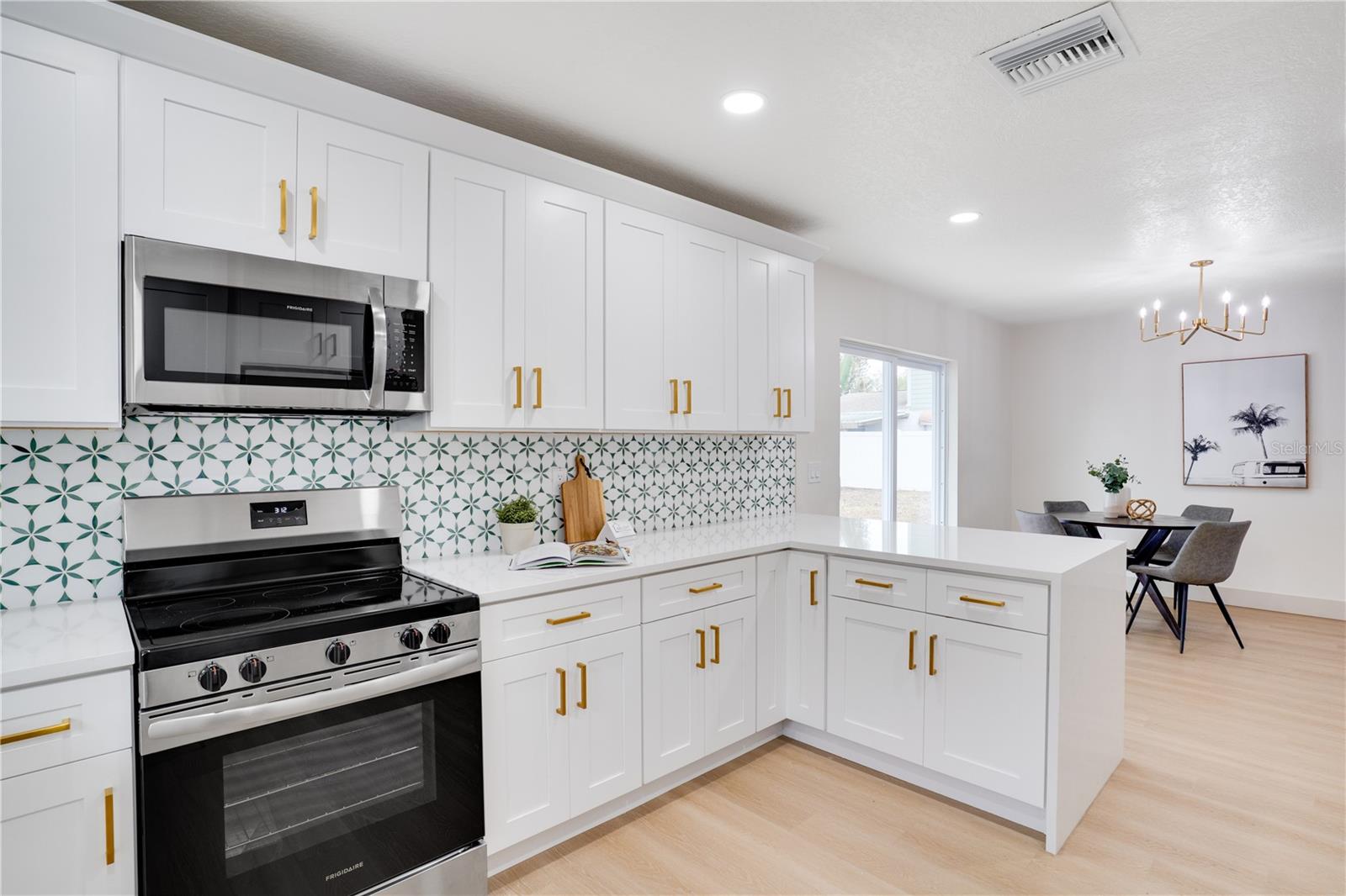 Image 12 of 35 For 11071 Navajo Drive