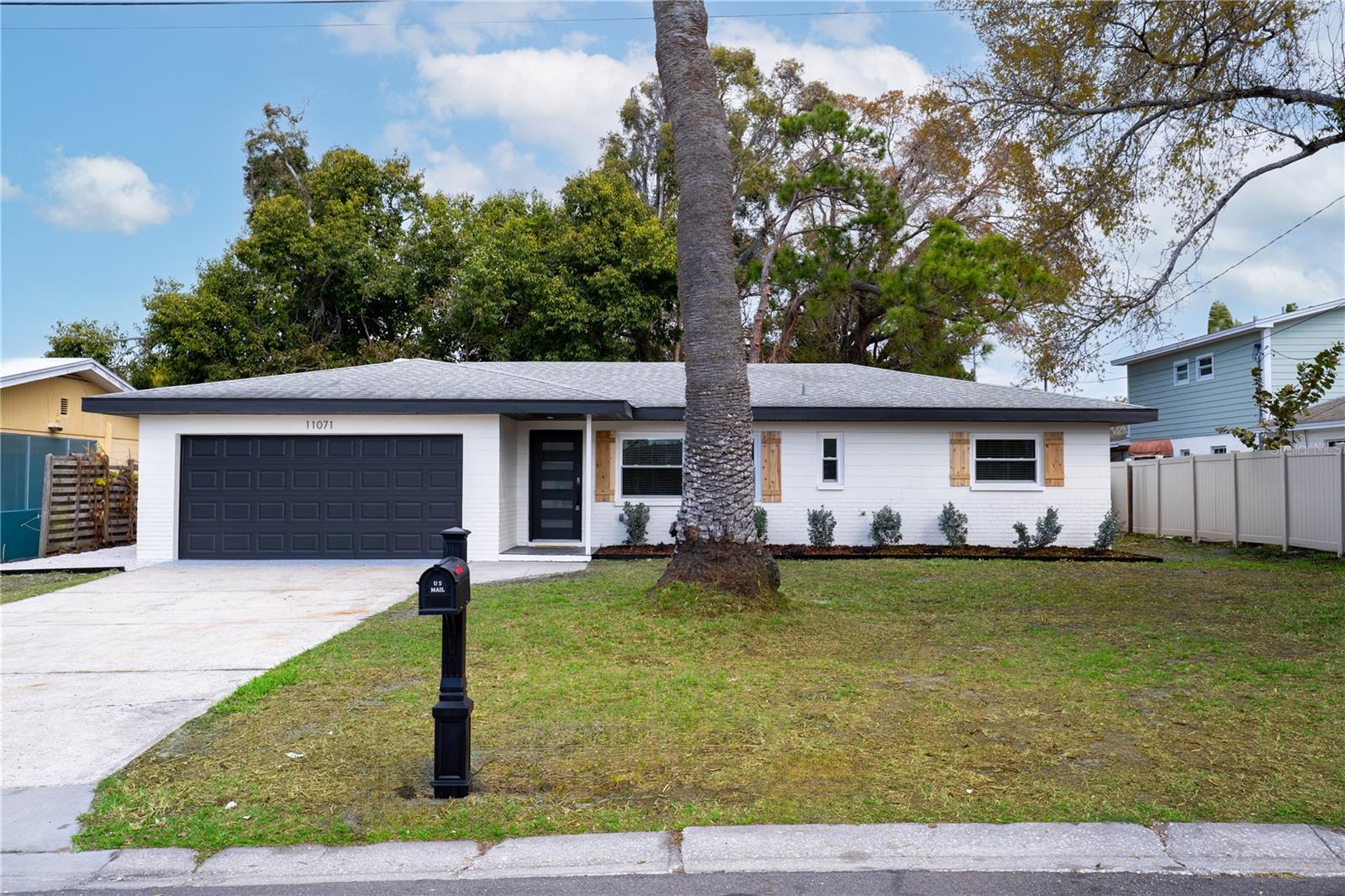 Image 2 of 35 For 11071 Navajo Drive