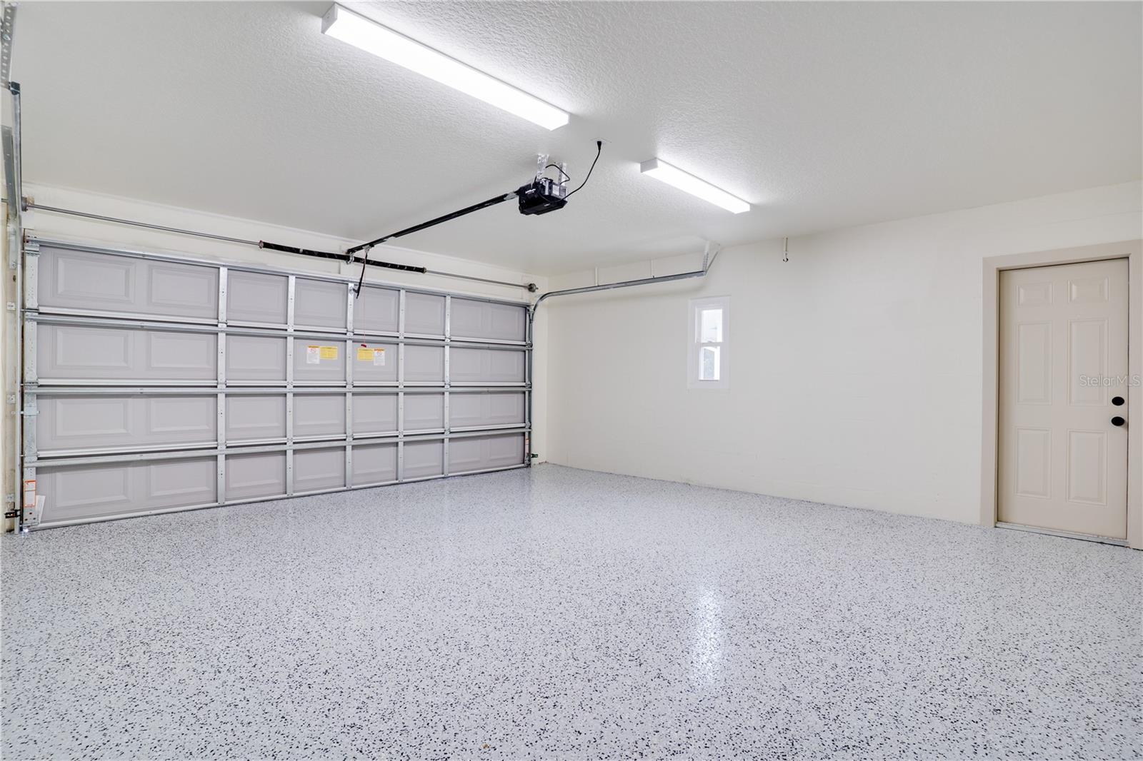 Image 25 of 35 For 11071 Navajo Drive