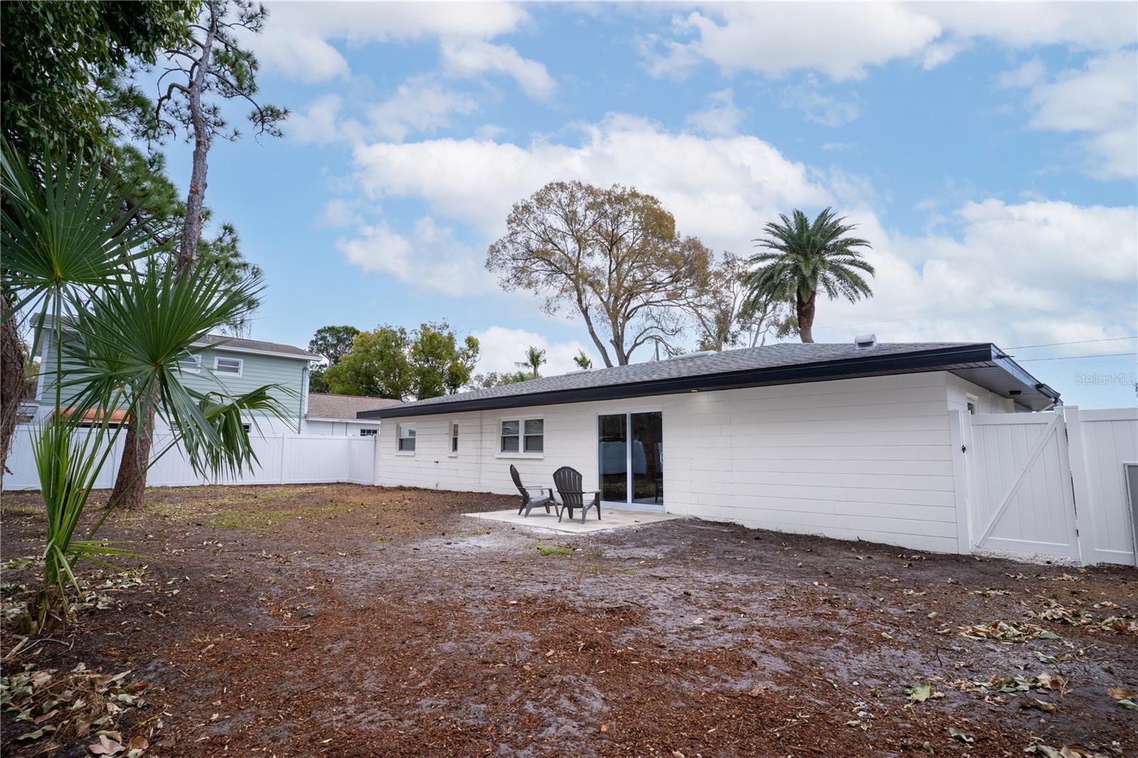 Image 27 of 35 For 11071 Navajo Drive