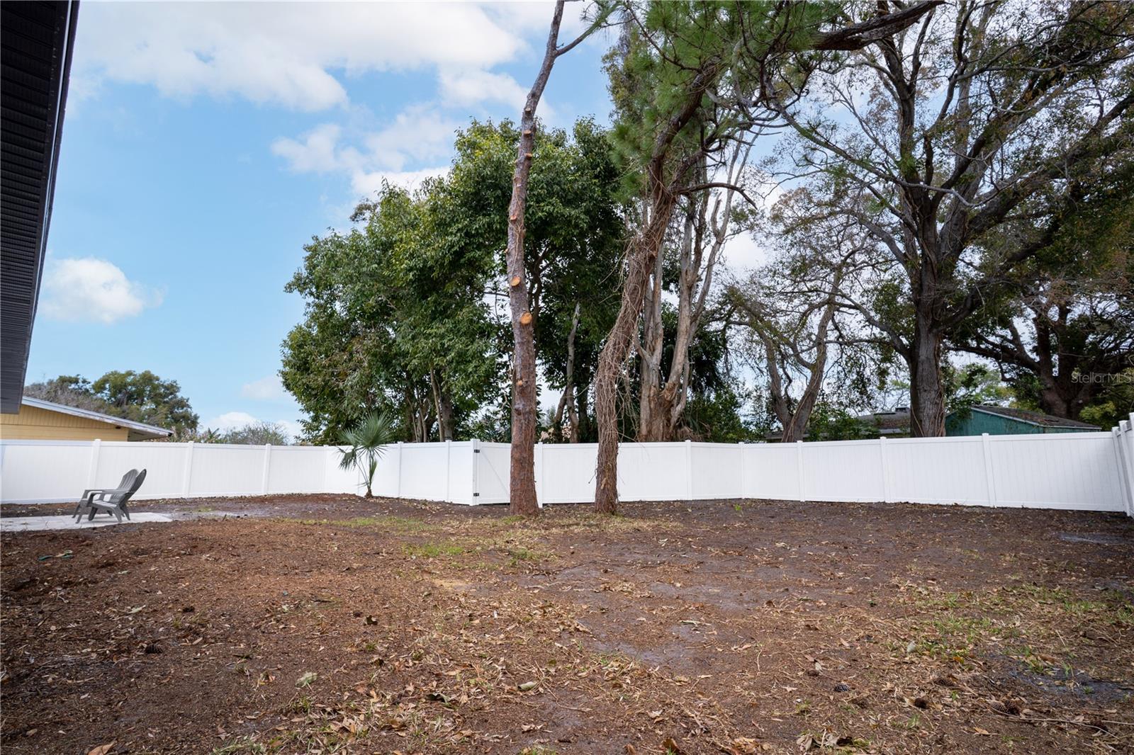 Image 29 of 35 For 11071 Navajo Drive