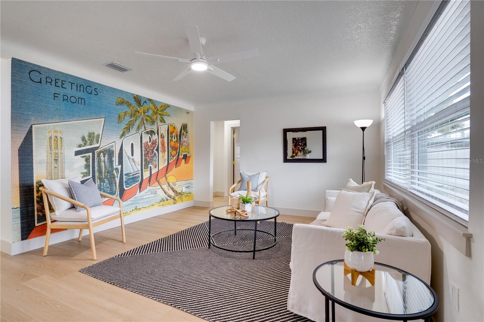 Image 4 of 35 For 11071 Navajo Drive