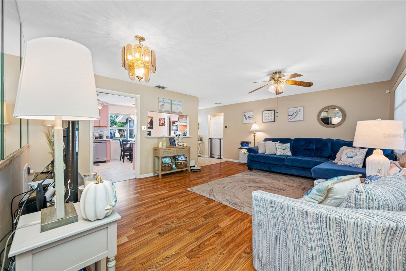 Image 10 of 39 For 14095 Chamberlain Avenue