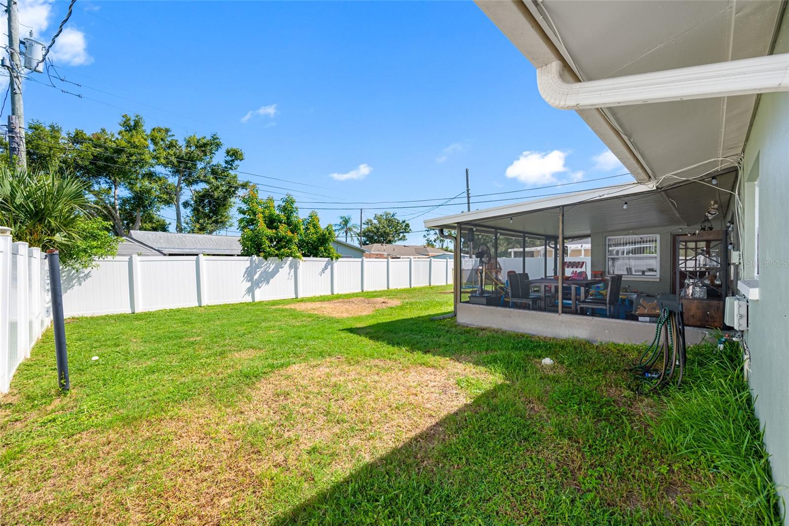 Image 33 of 39 For 14095 Chamberlain Avenue