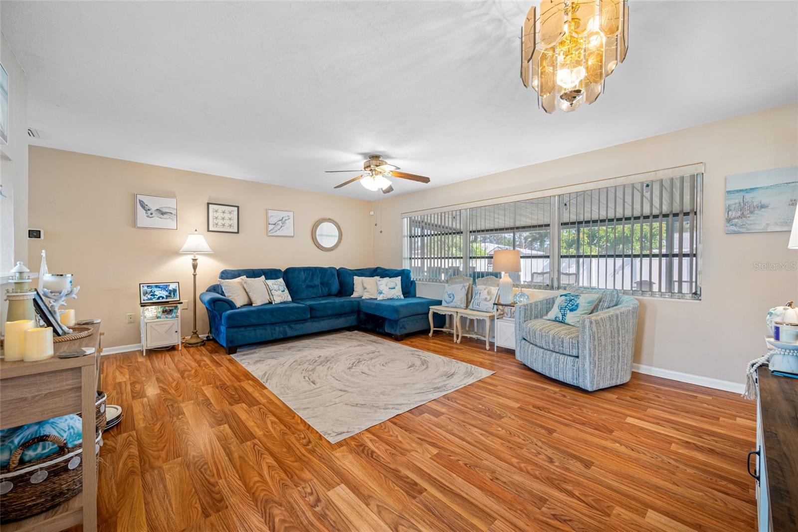 Image 9 of 39 For 14095 Chamberlain Avenue