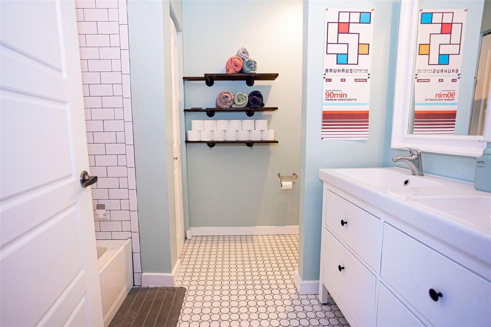 Image 29 of 67 For 3909 Tampa Street