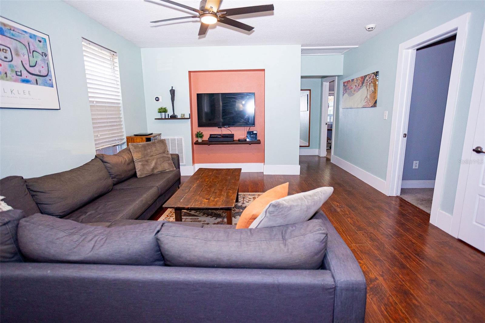 Image 33 of 67 For 3909 Tampa Street