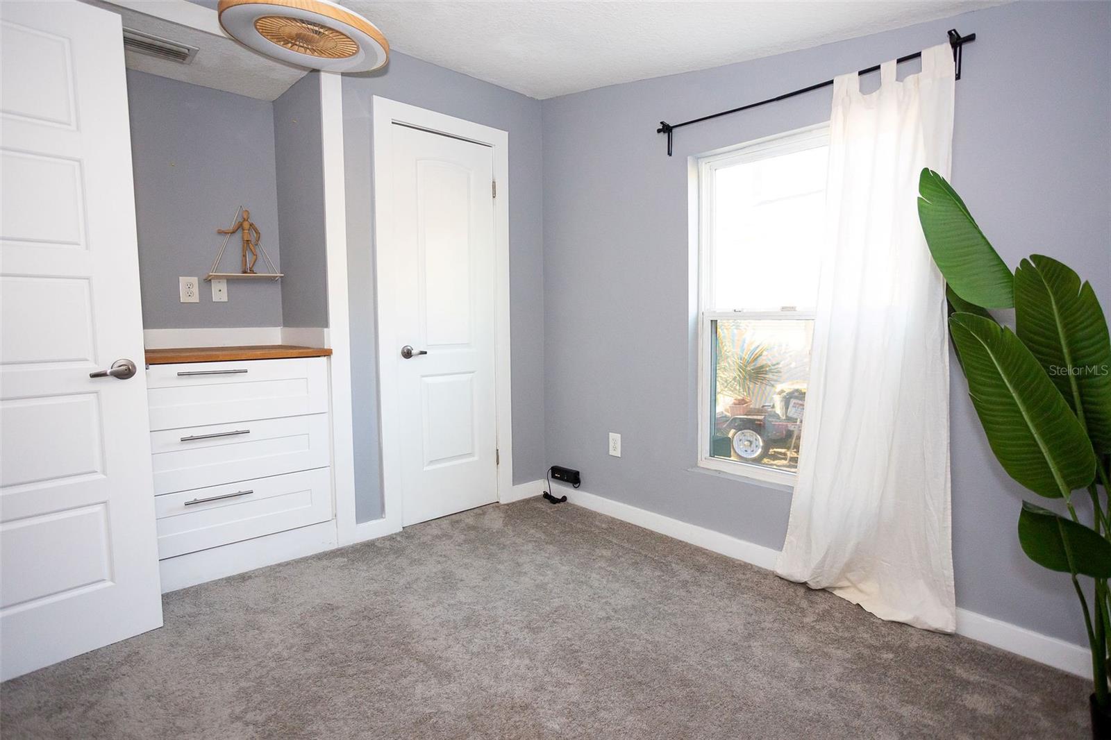 Image 39 of 67 For 3909 Tampa Street