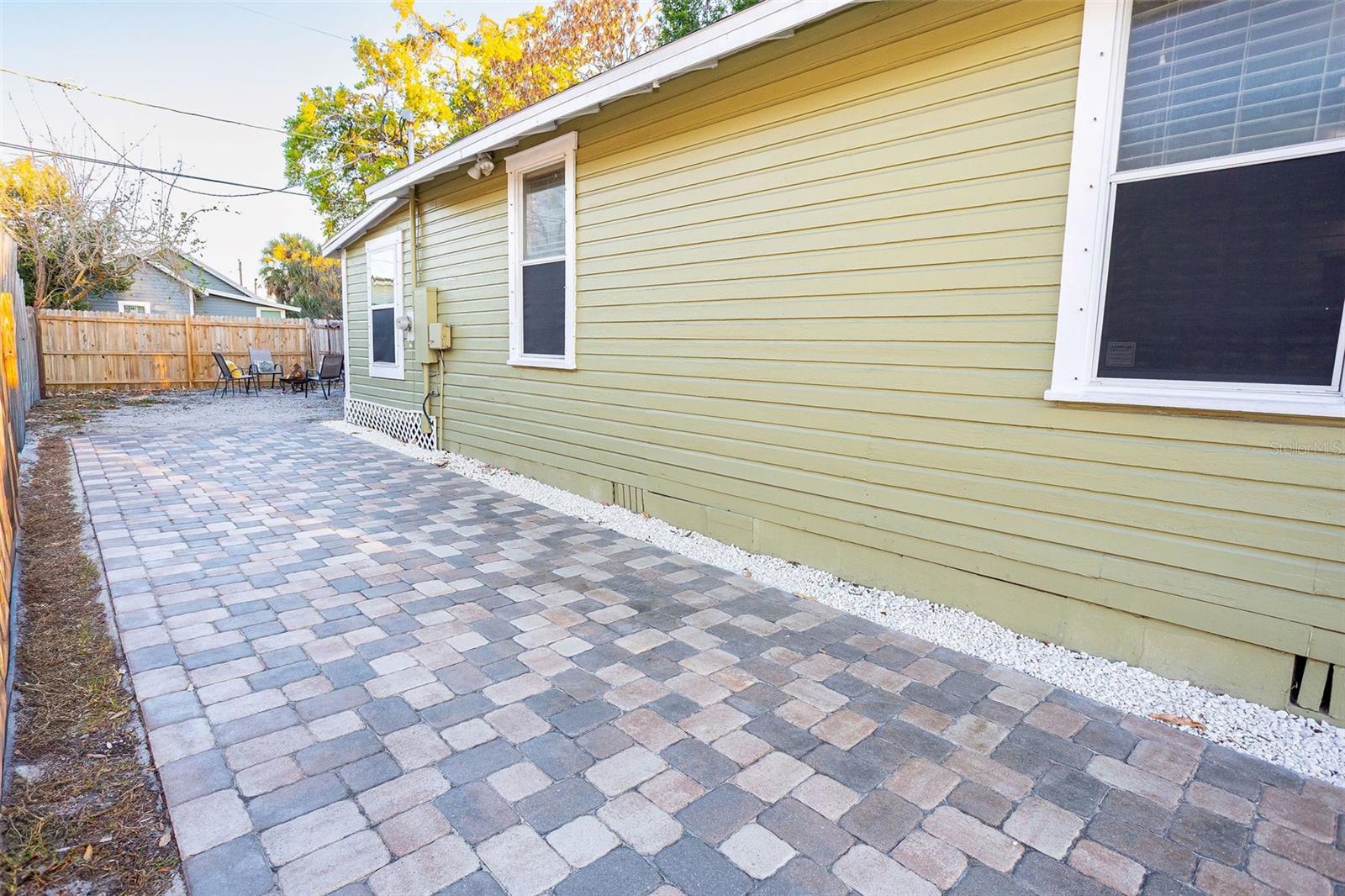 Image 46 of 67 For 3909 Tampa Street