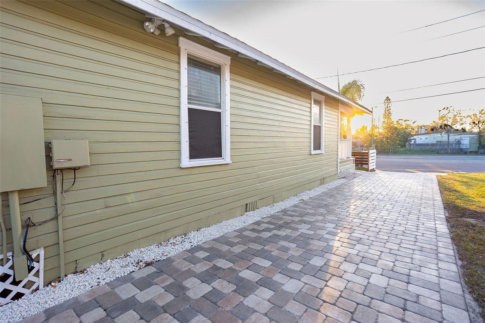 Image 47 of 67 For 3909 Tampa Street