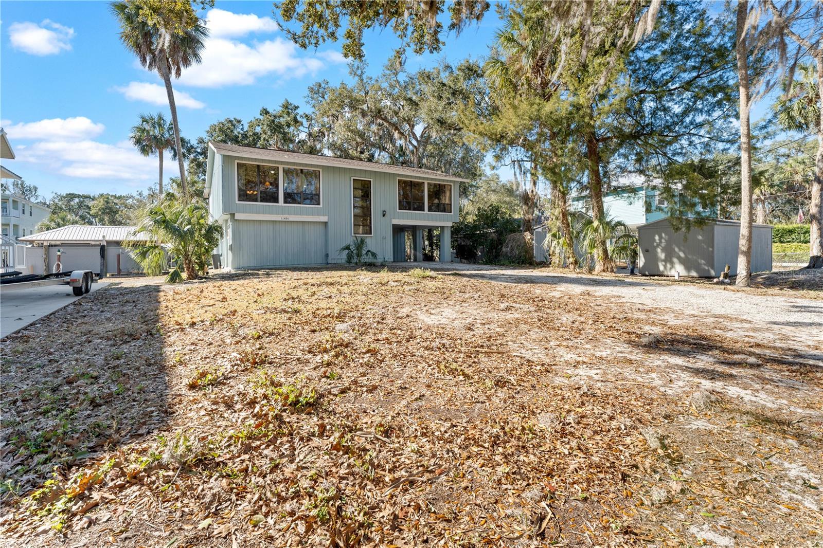 Listing photo id 0 for 11494 W. Pope Court