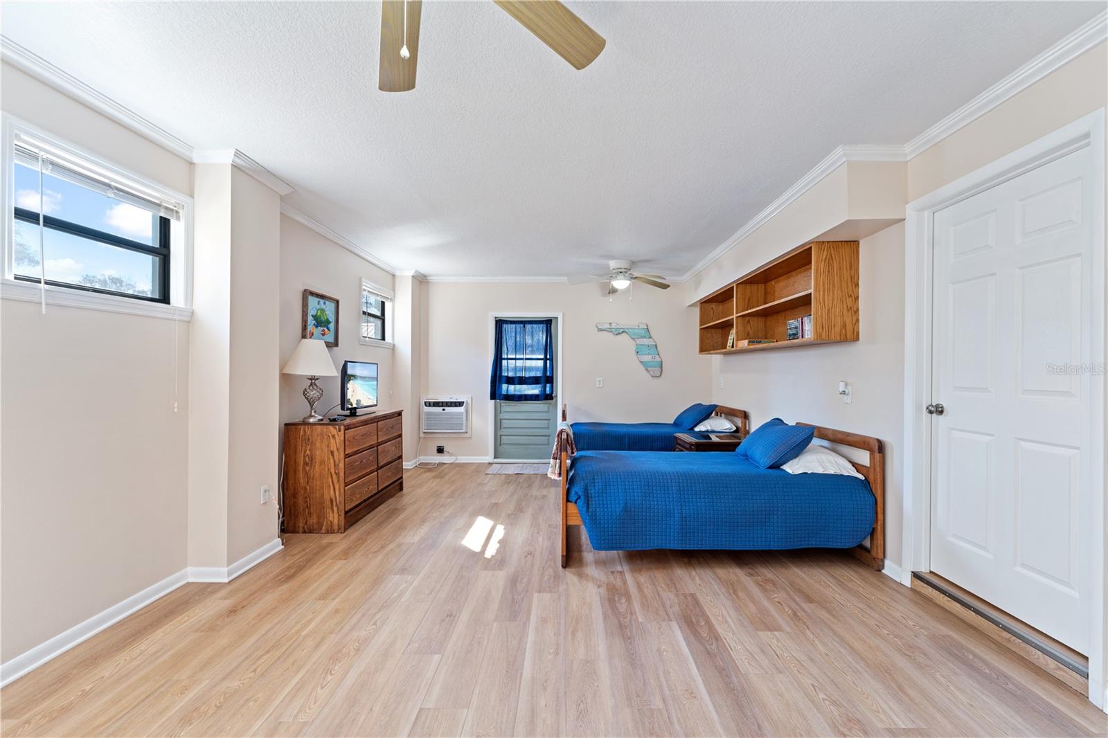 Listing photo id 28 for 11494 W. Pope Court