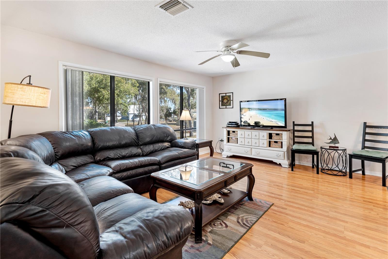 Listing photo id 2 for 11494 W. Pope Court