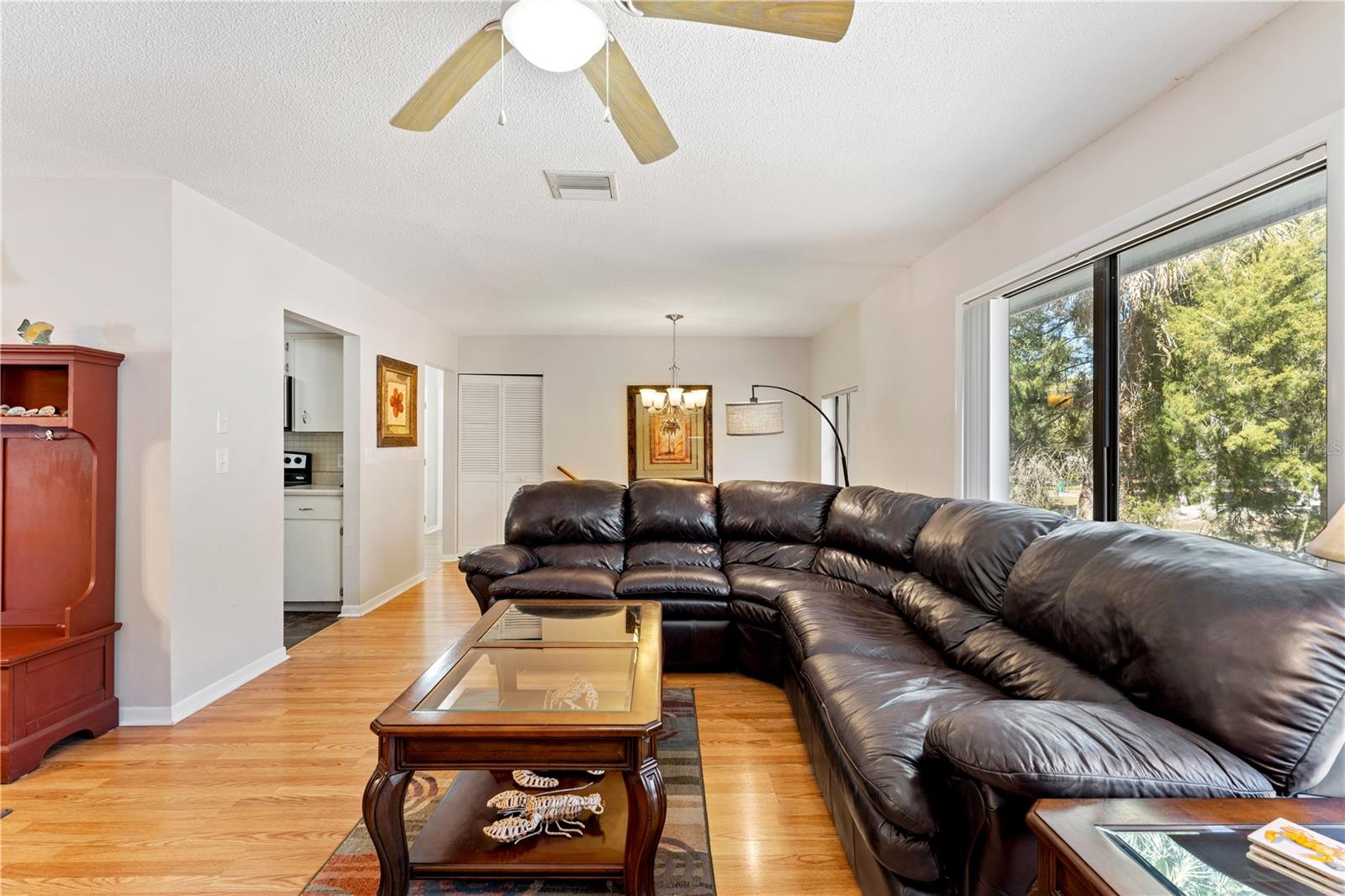 Listing photo id 5 for 11494 W. Pope Court