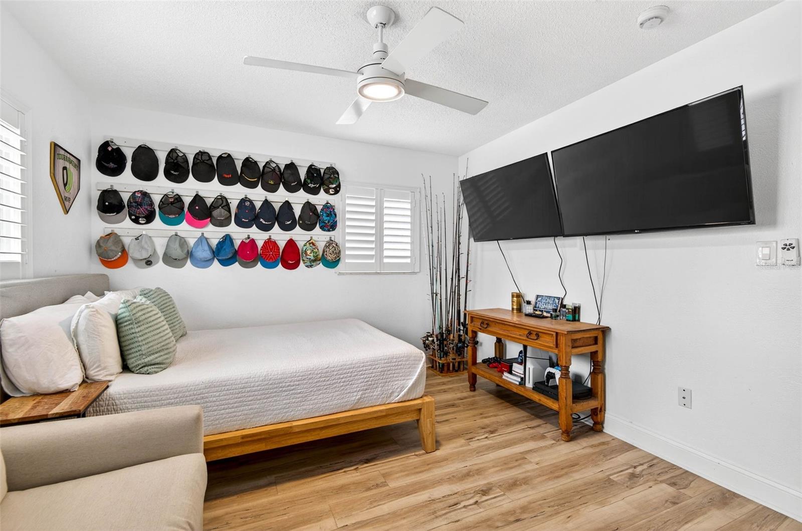 Image 22 of 43 For 5287 99th Way N