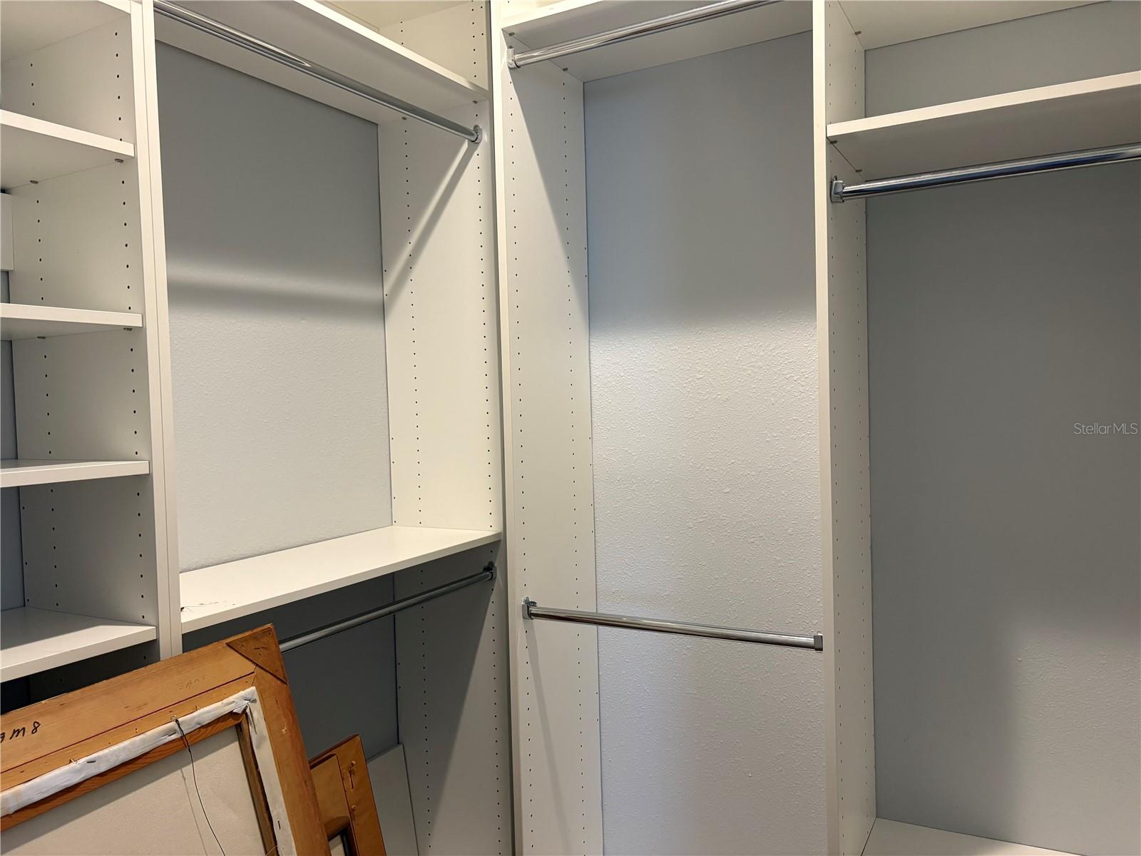 Image 18 of 29 For 2118 Edgewater Circle