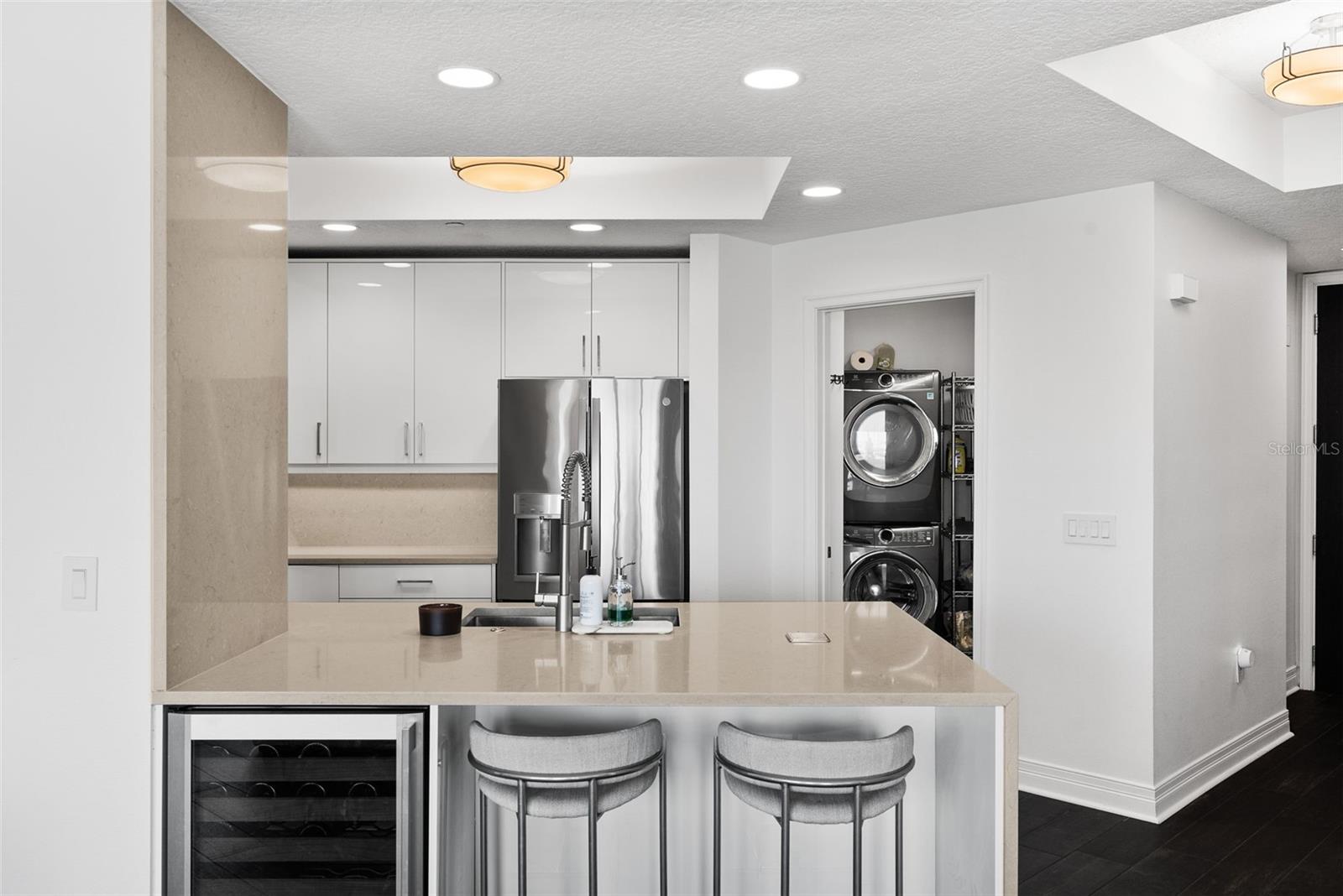 Image 12 of 41 For 1209 Cumberland Avenue 2103