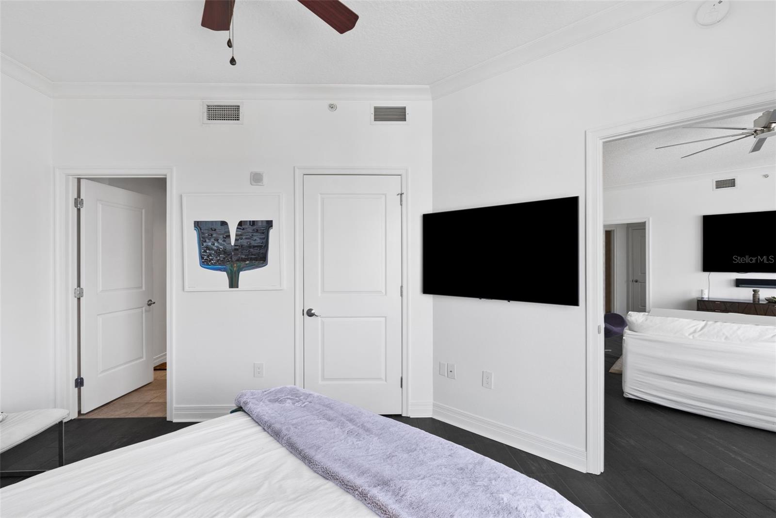 Image 24 of 41 For 1209 Cumberland Avenue 2103