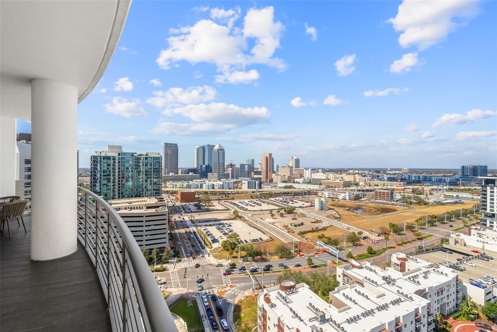 Image 27 of 41 For 1209 Cumberland Avenue 2103