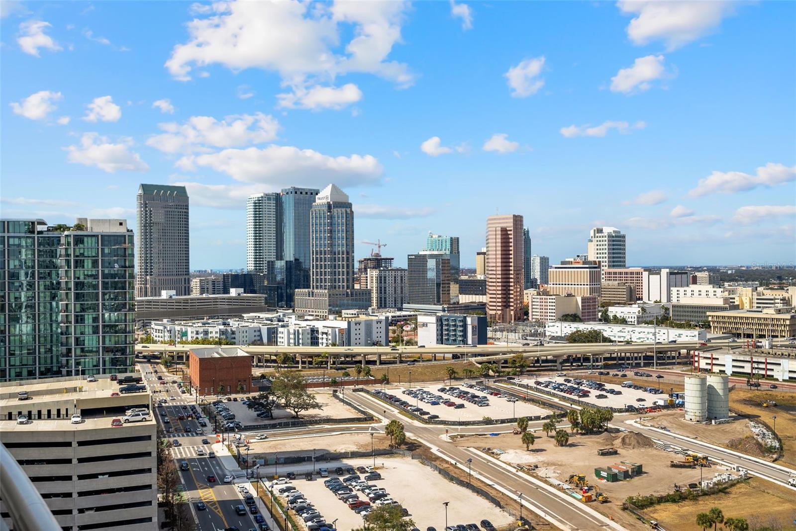 Image 28 of 41 For 1209 Cumberland Avenue 2103