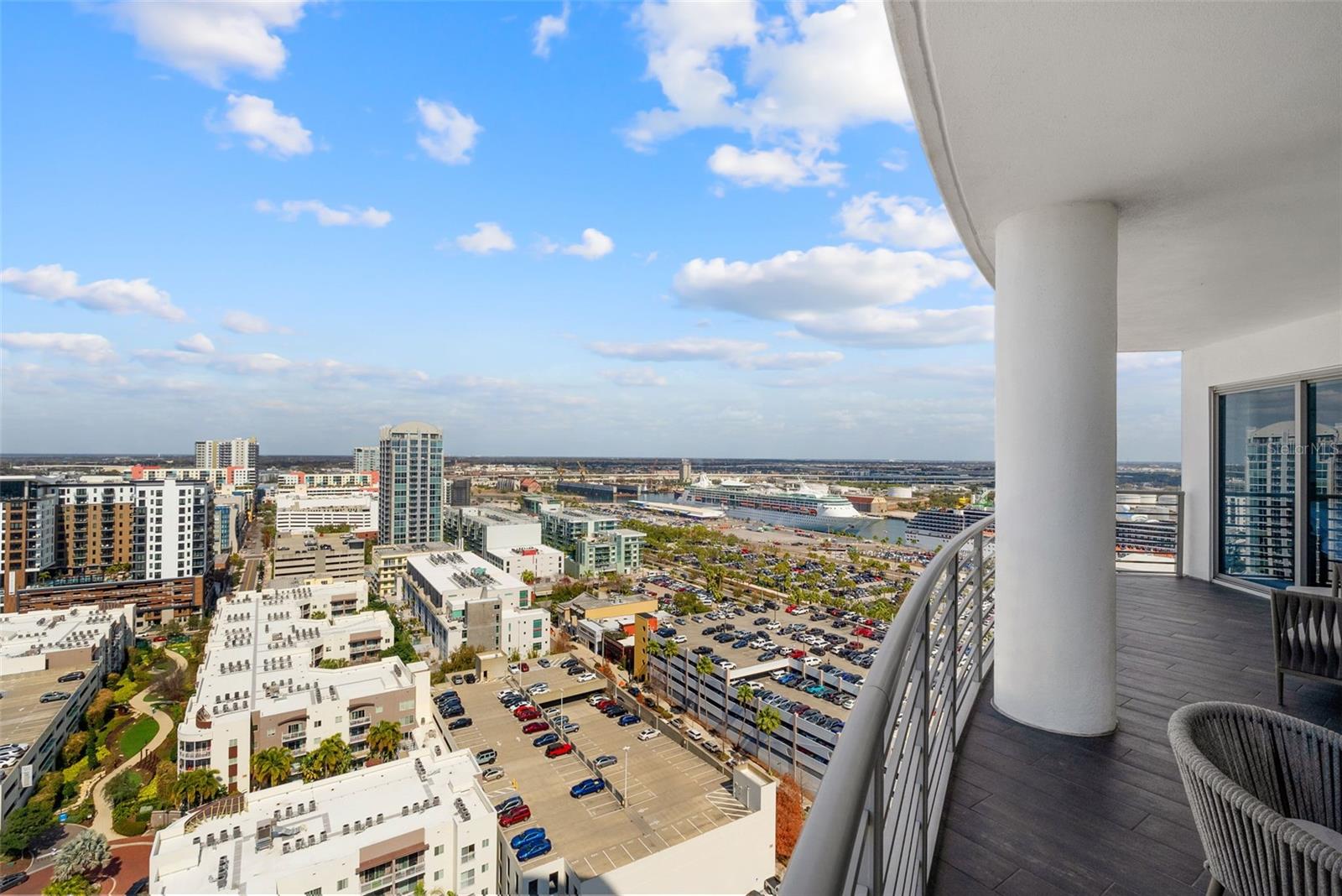 Image 34 of 41 For 1209 Cumberland Avenue 2103