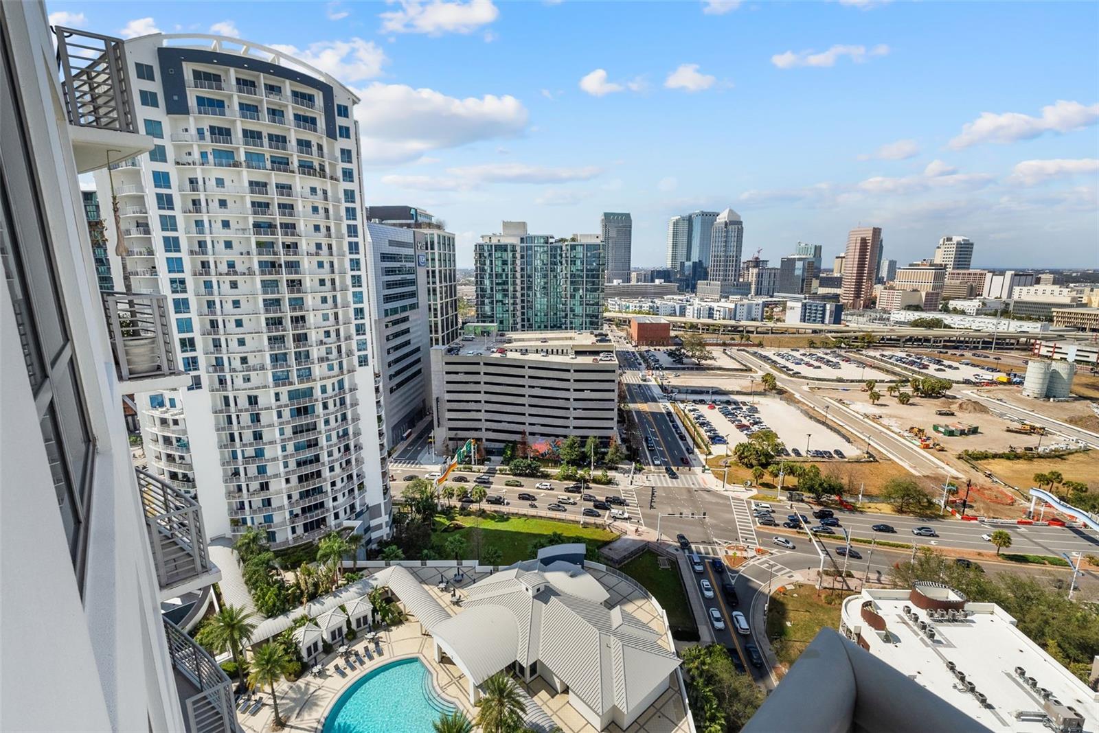 Image 35 of 41 For 1209 Cumberland Avenue 2103