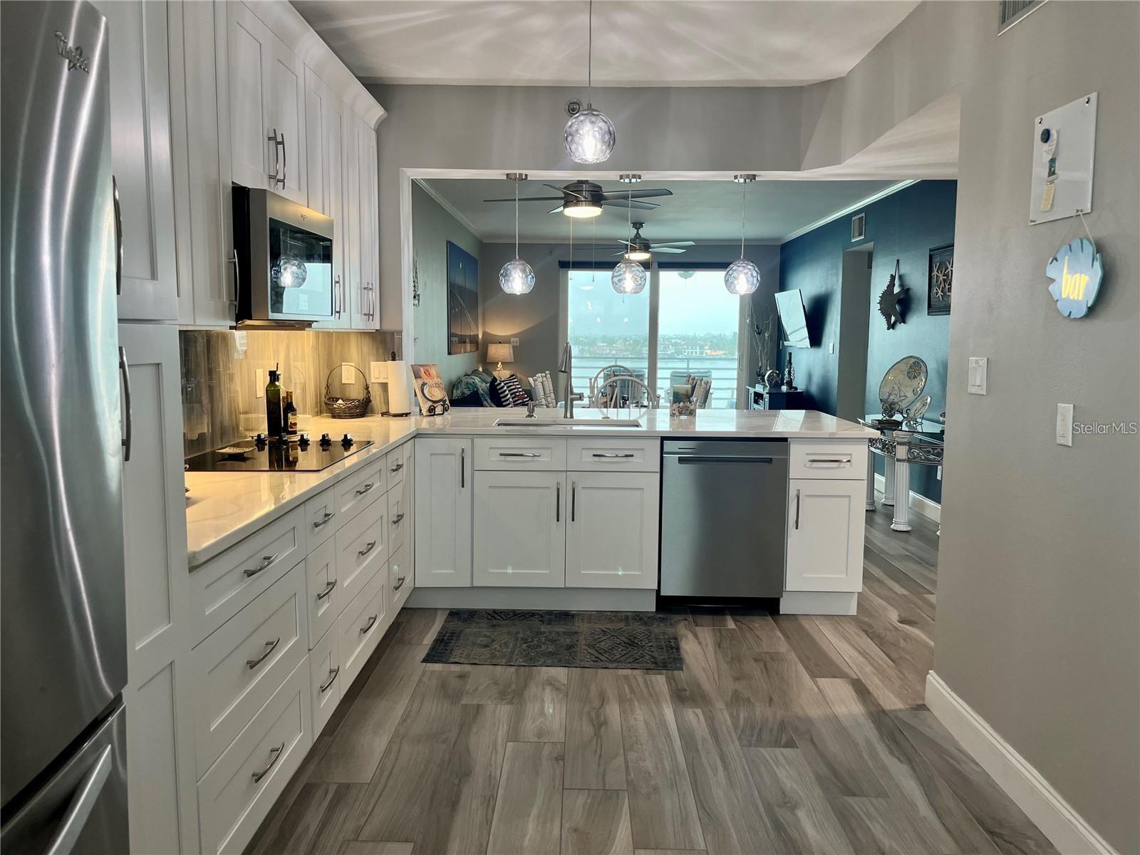 Image 10 of 27 For 7932 Sailboat Key Boulevard S 504