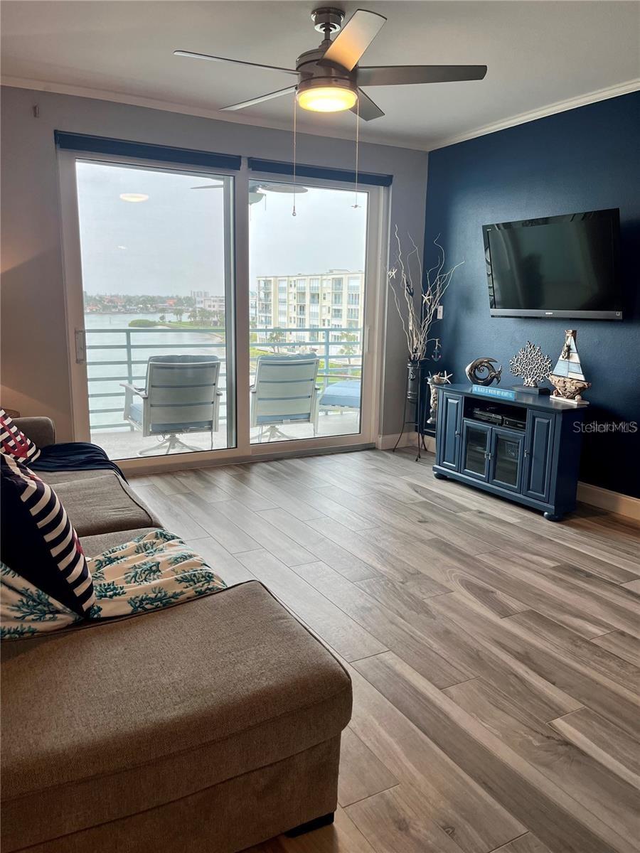 Image 5 of 27 For 7932 Sailboat Key Boulevard S 504