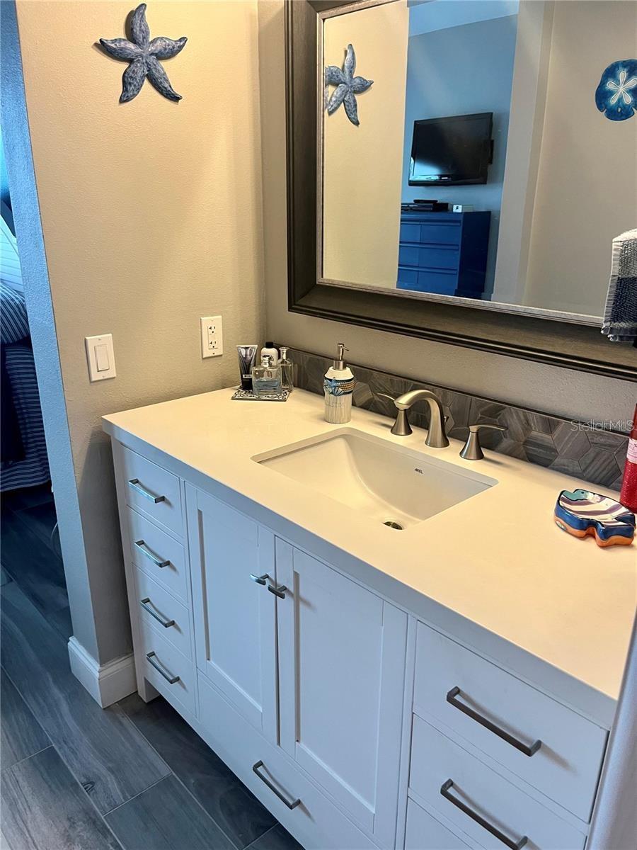 Image 8 of 27 For 7932 Sailboat Key Boulevard S 504