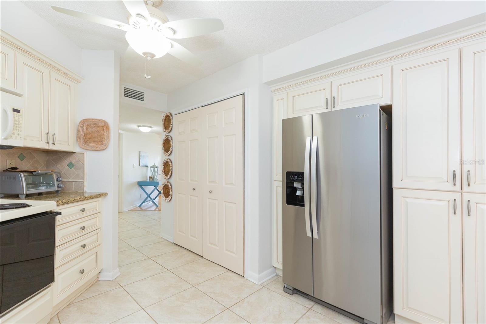 Image 13 of 36 For 6080 Bahia Del Mar Circle 113