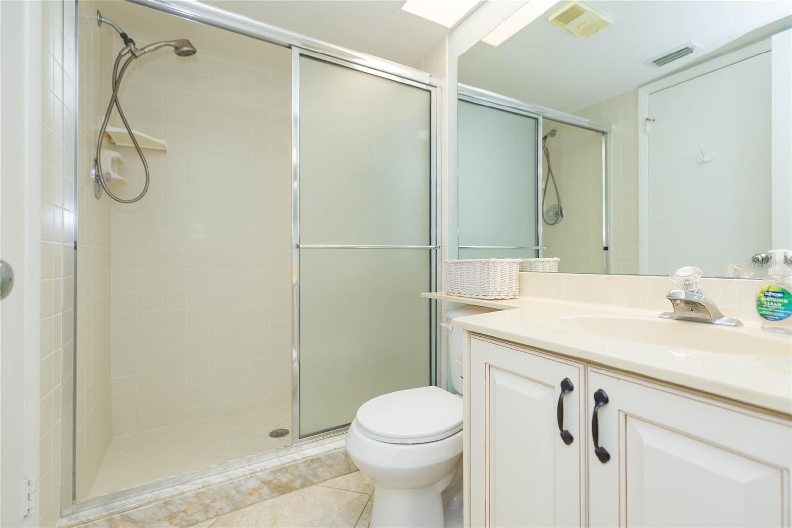 Image 21 of 36 For 6080 Bahia Del Mar Circle 113