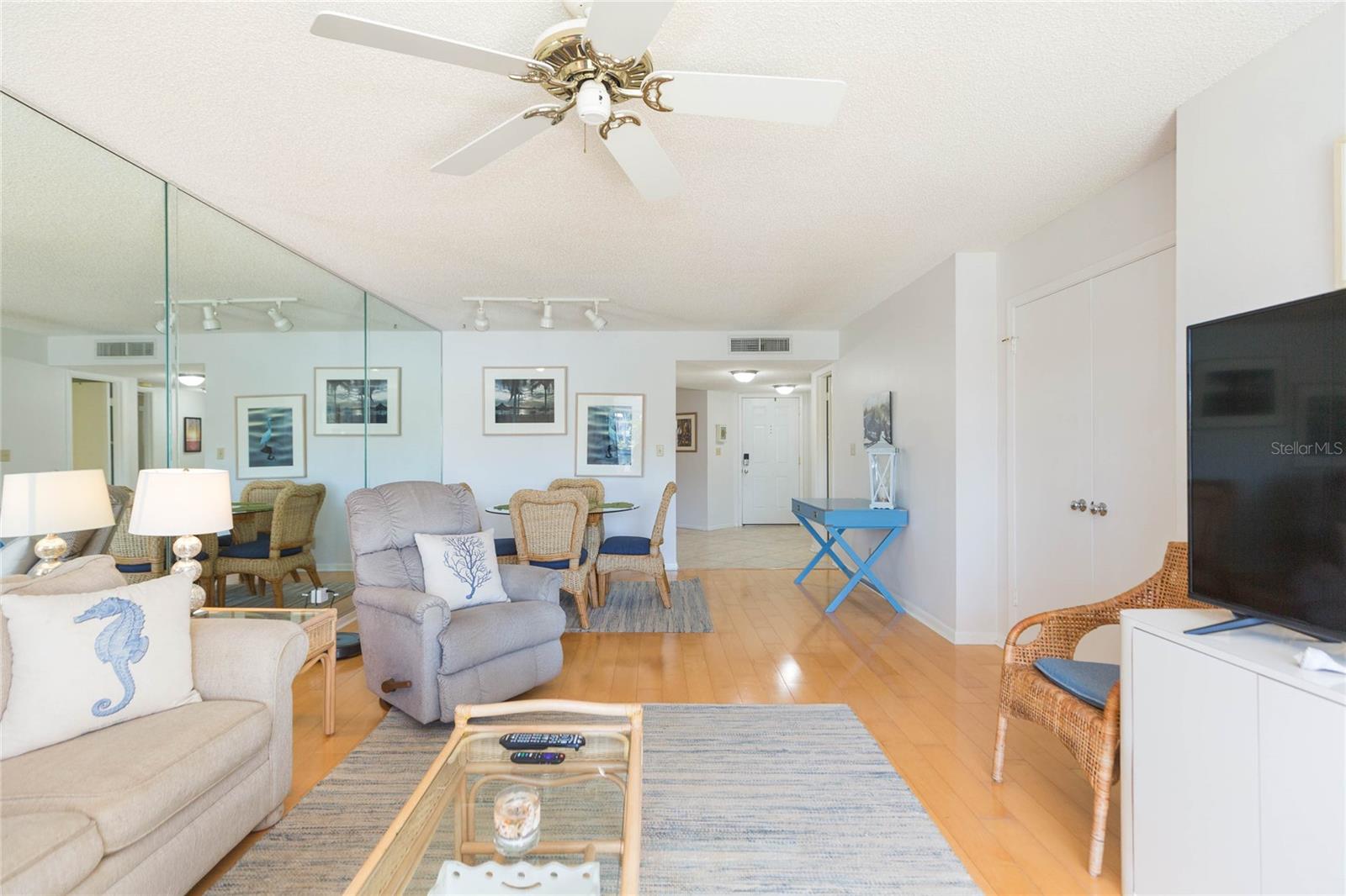 Image 5 of 36 For 6080 Bahia Del Mar Circle 113