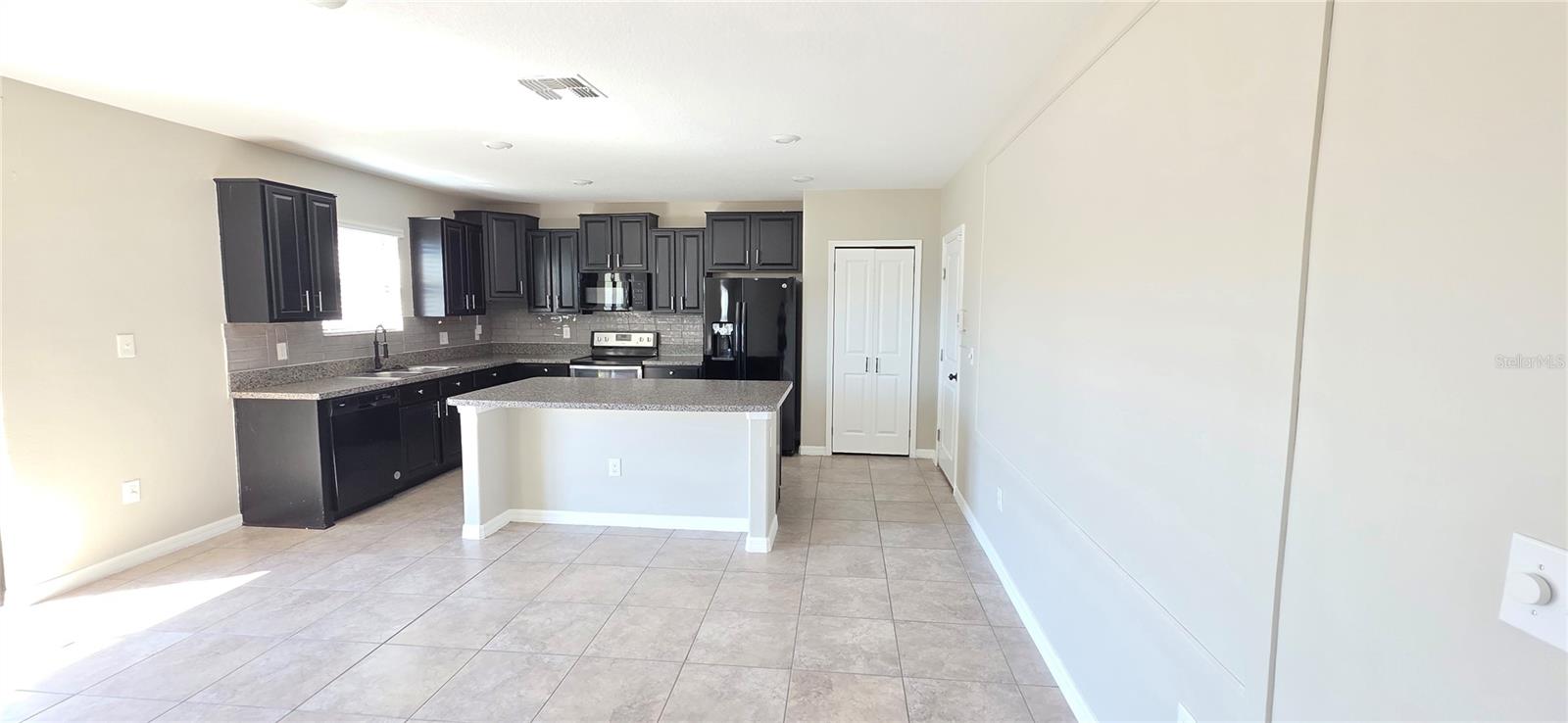 Image 36 of 53 For 10162 Carloway Hills Drive