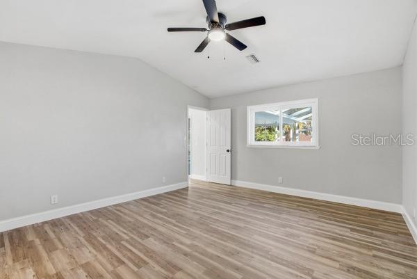 Image 22 of 29 For 9642 Elgin Boulevard