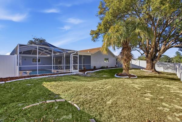 Image 26 of 29 For 9642 Elgin Boulevard