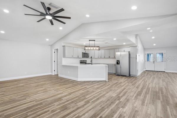 Image 9 of 29 For 9642 Elgin Boulevard