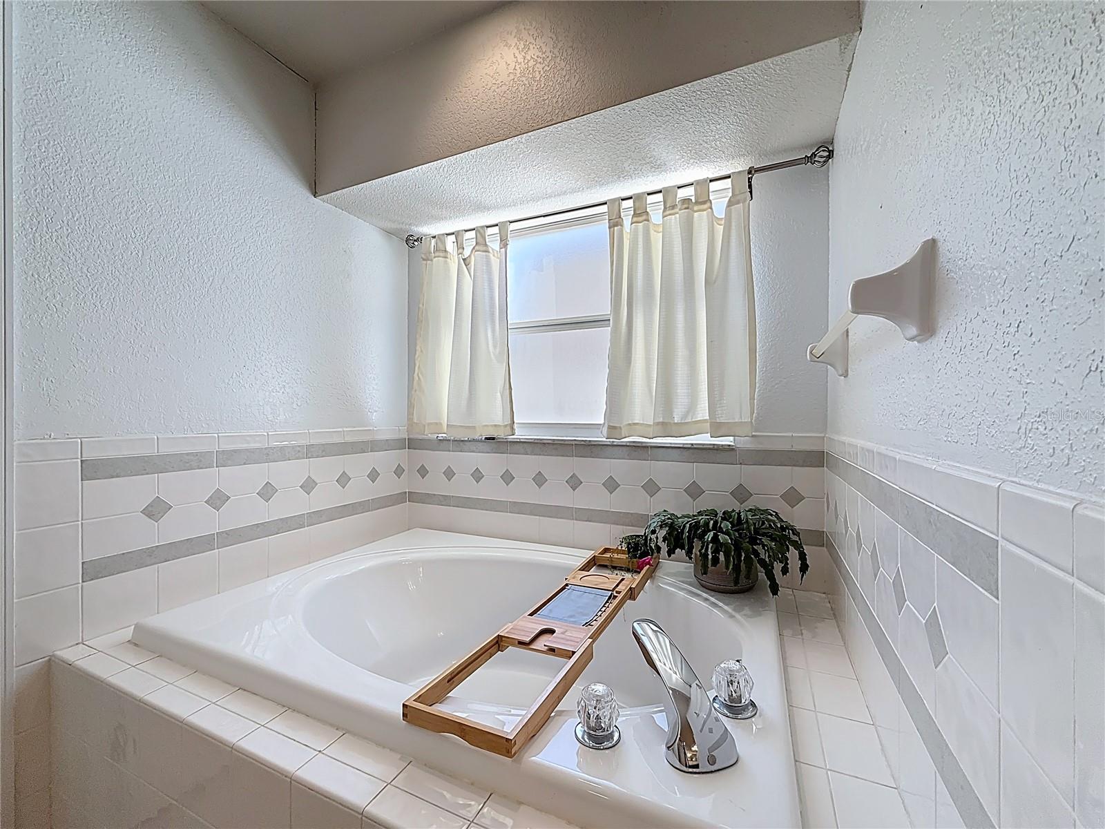 Image 37 of 69 For 129 Evergreen Drive