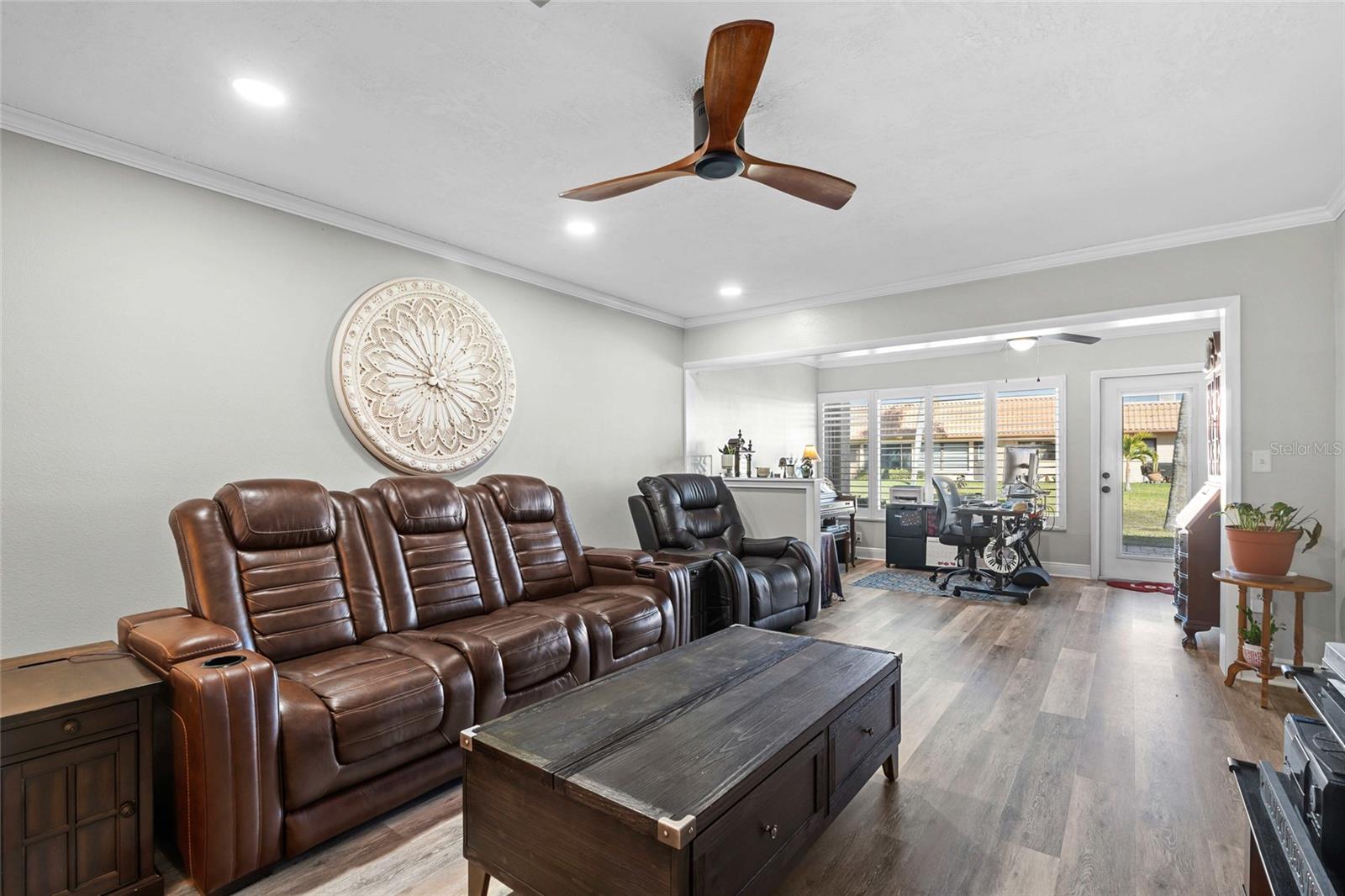 Image 11 of 44 For 19029 Us Highway 19 N 27e