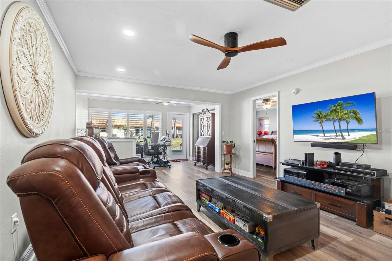 Image 12 of 44 For 19029 Us Highway 19 N 27e