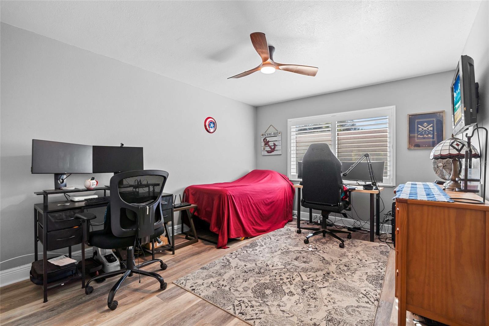 Image 20 of 44 For 19029 Us Highway 19 N 27e