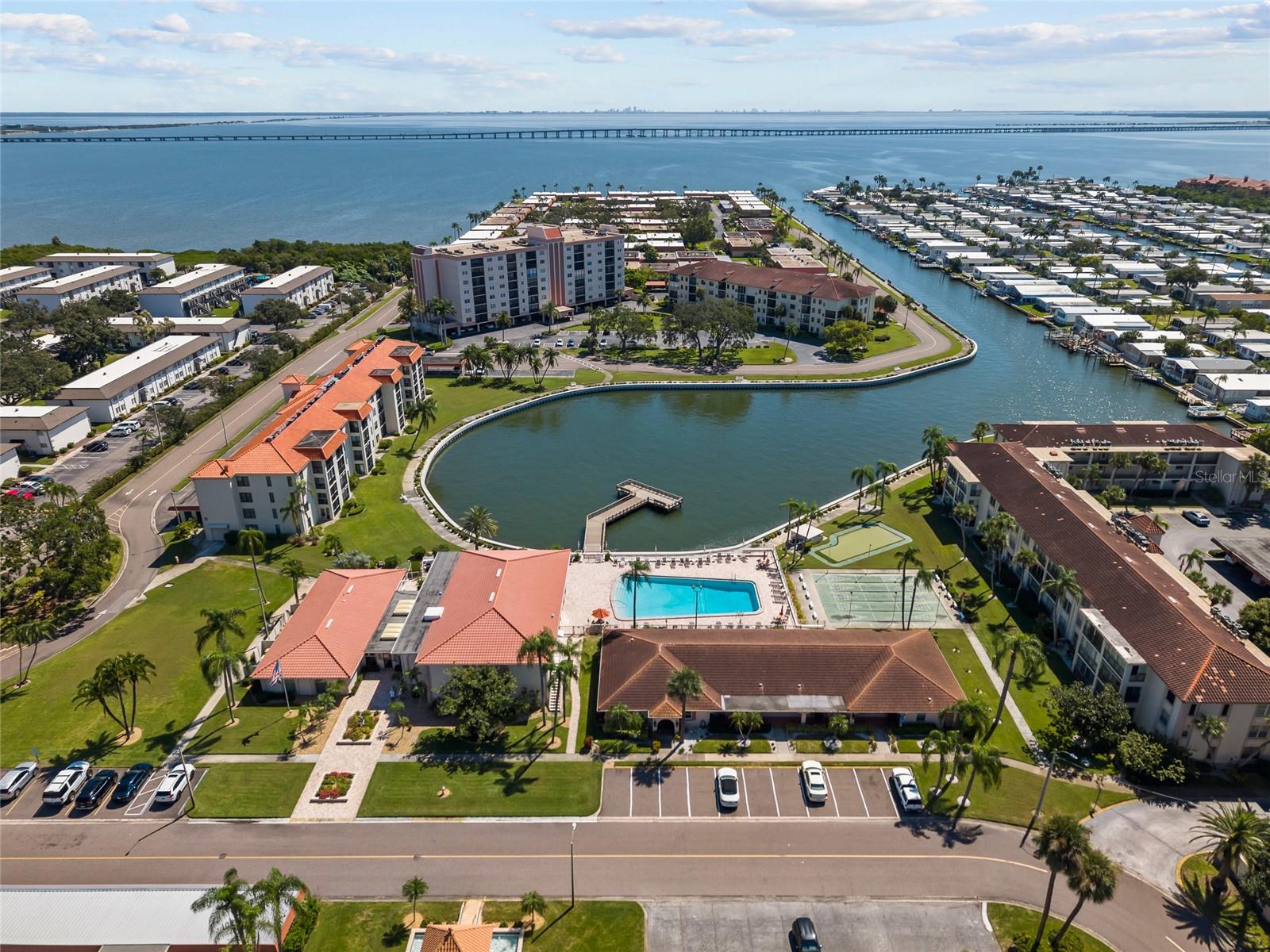 Image 32 of 44 For 19029 Us Highway 19 N 27e