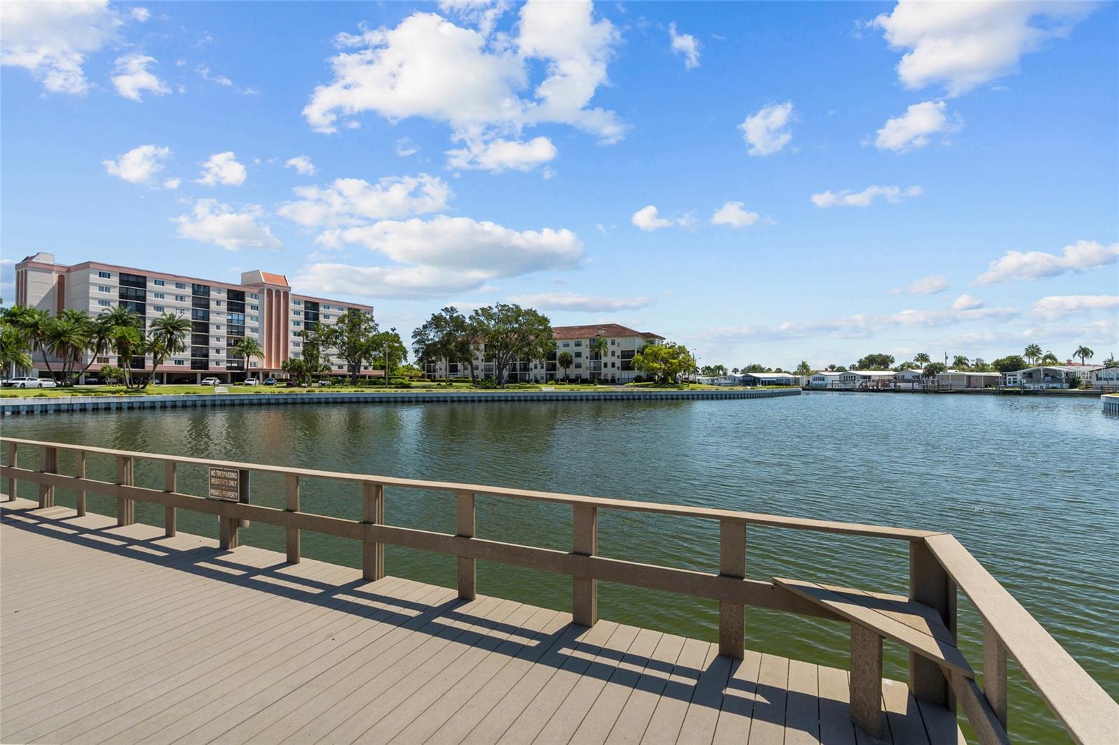 Image 36 of 44 For 19029 Us Highway 19 N 27e