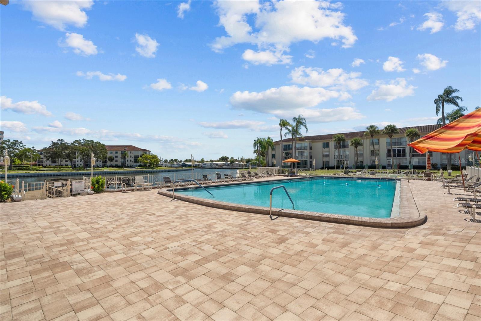 Image 37 of 44 For 19029 Us Highway 19 N 27e