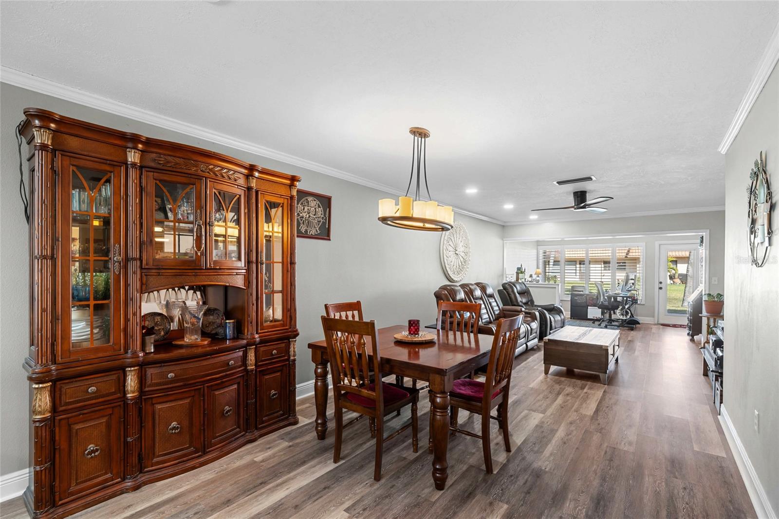 Image 8 of 44 For 19029 Us Highway 19 N 27e