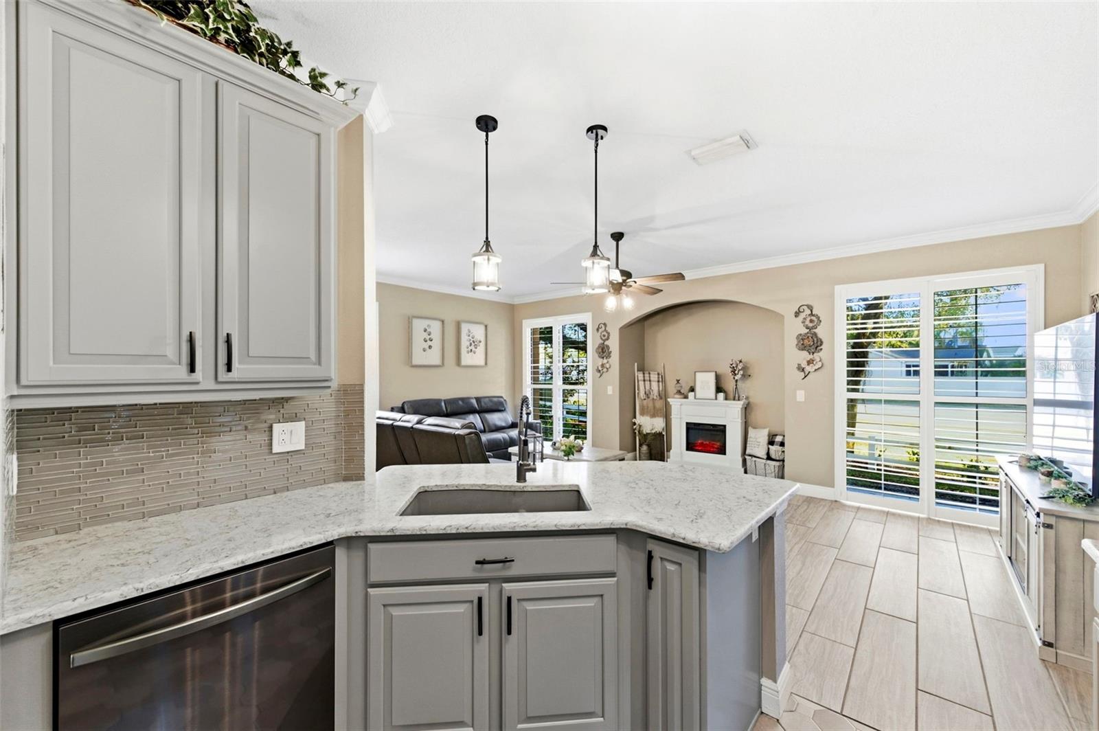 Image 15 of 47 For 8408 Shallow Creek Court